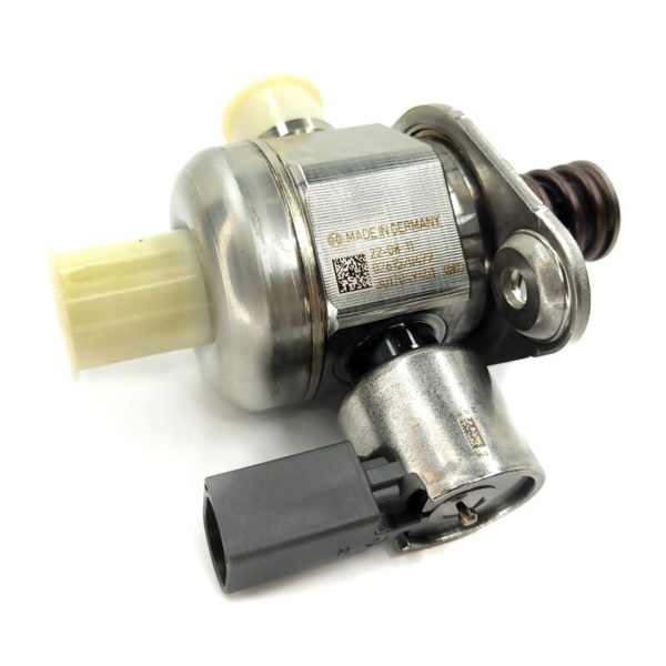 Насос топливный AUDI A3/A4/A6 Skoda Octavia Bosch 0261520472